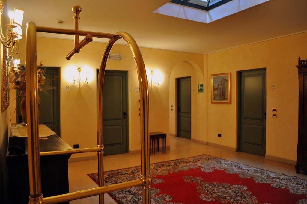 Hotel La Corte Bedizzole Экстерьер фото