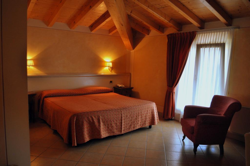 Hotel La Corte Bedizzole Номер фото