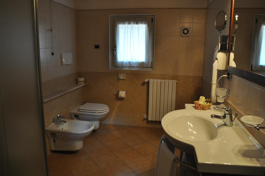 Hotel La Corte Bedizzole Номер фото